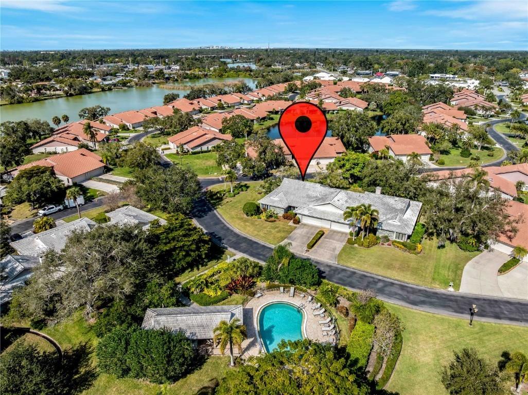 3851 Wilshire Dr. #9, Sarasota, FL 34238