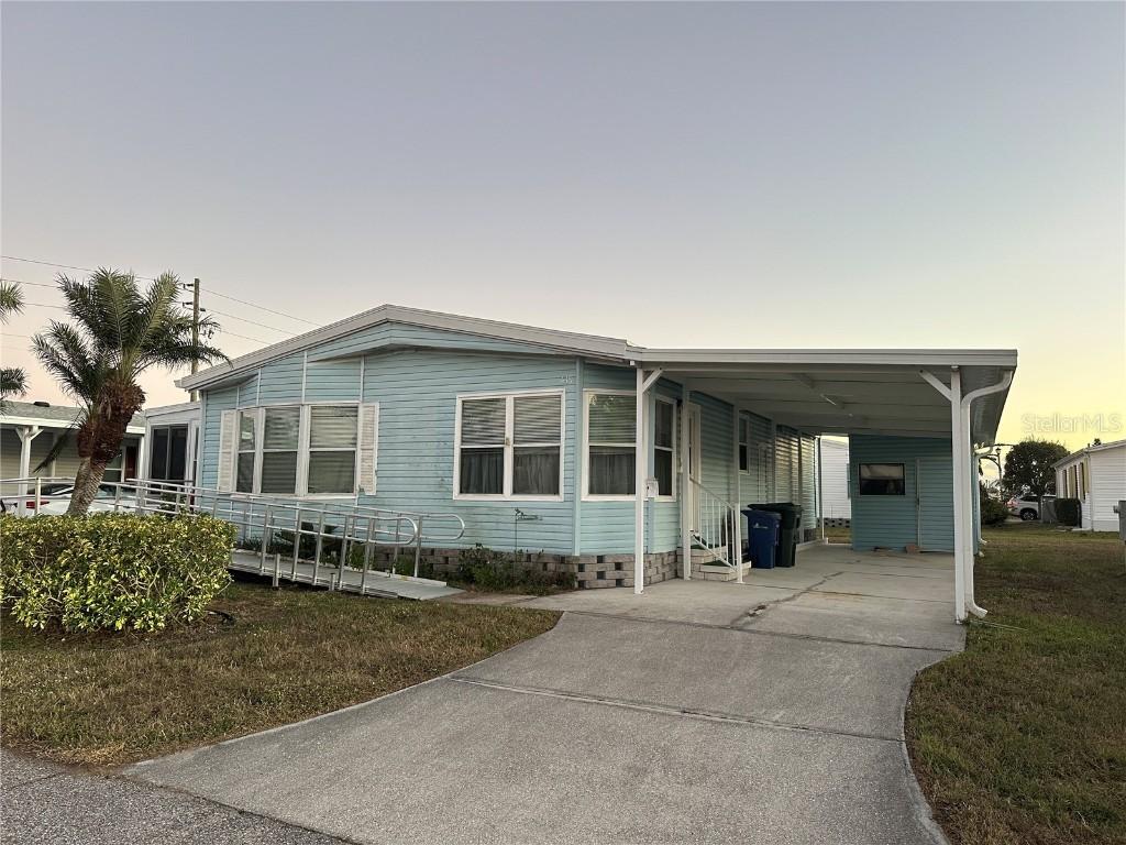 449 Landsedge Dr., North Port, FL 34287
