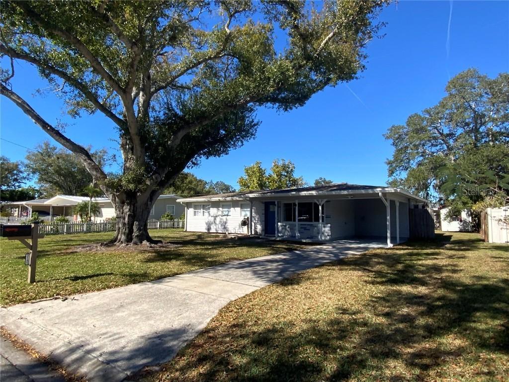 3145 Bellevue St., Sarasota, FL 34237