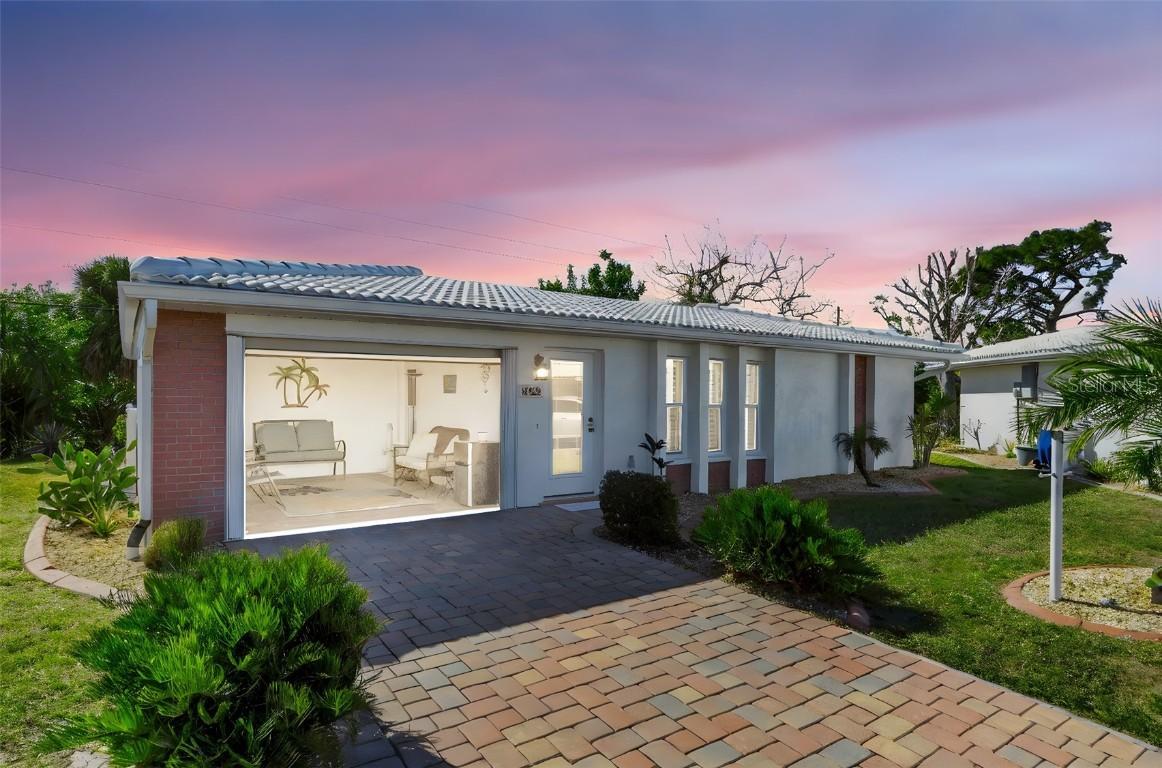 402 Circlewood Dr. #H2-4, Venice, FL 34293