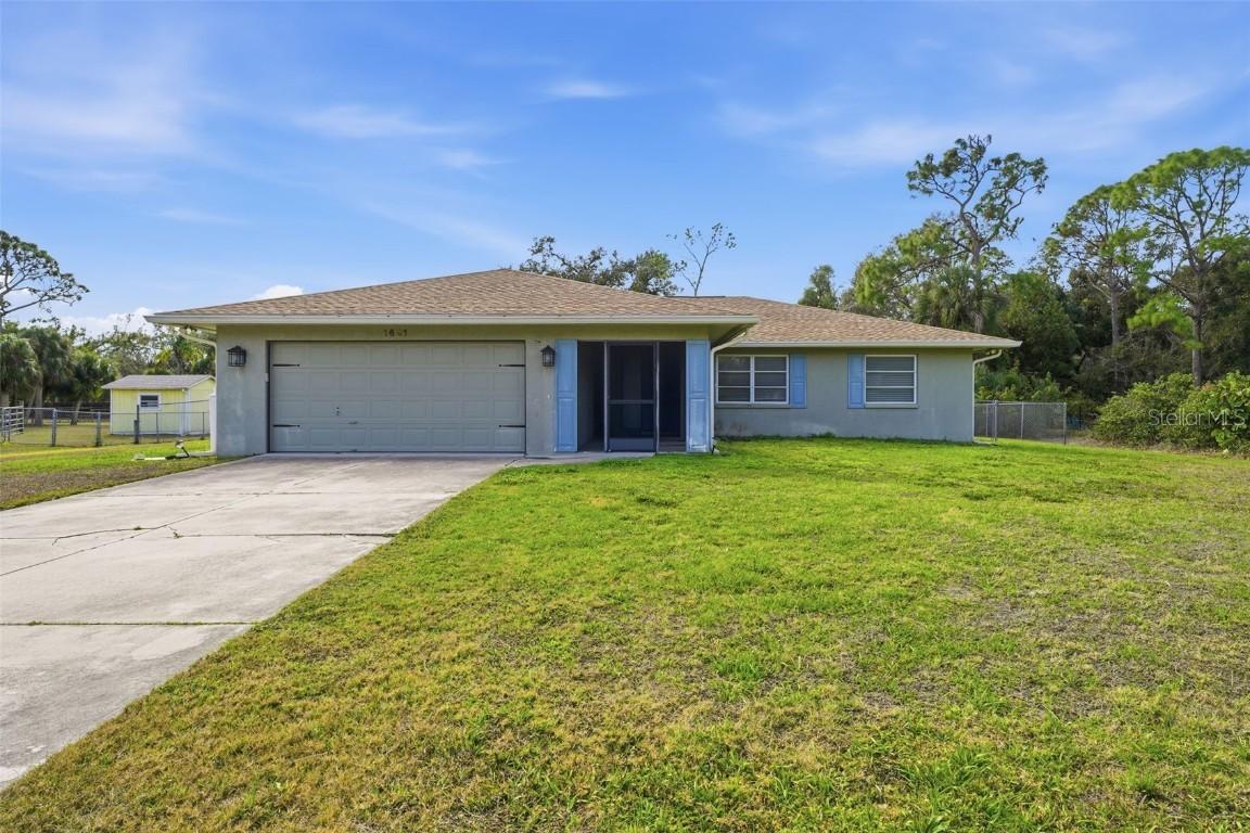 1641 Mackintosh Blvd., Nokomis, FL 34275