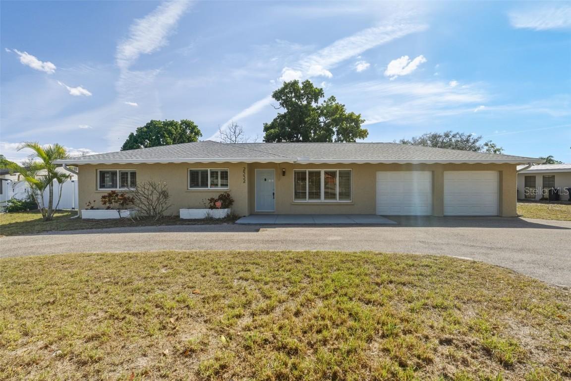2532 Siesta Dr., Sarasota, FL 34239