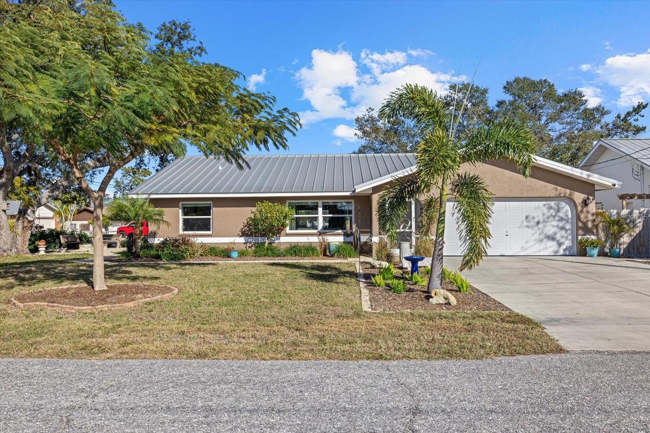 800 Church St., Nokomis, FL 34275