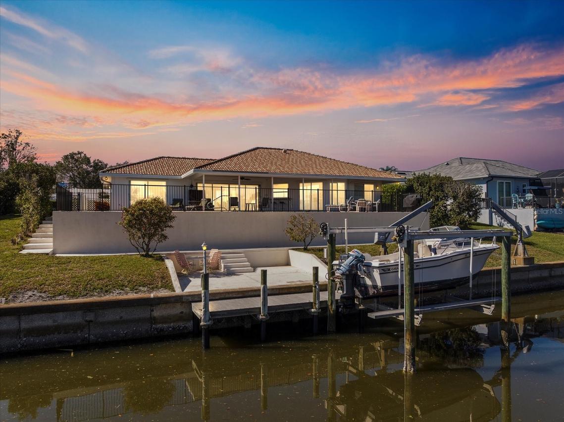 367 Ardenwood Dr., Englewood, FL 34223