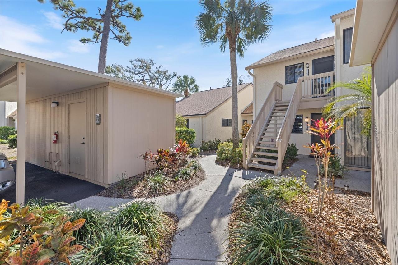 668 Bird Bay Cir. #17, Venice, FL 34285