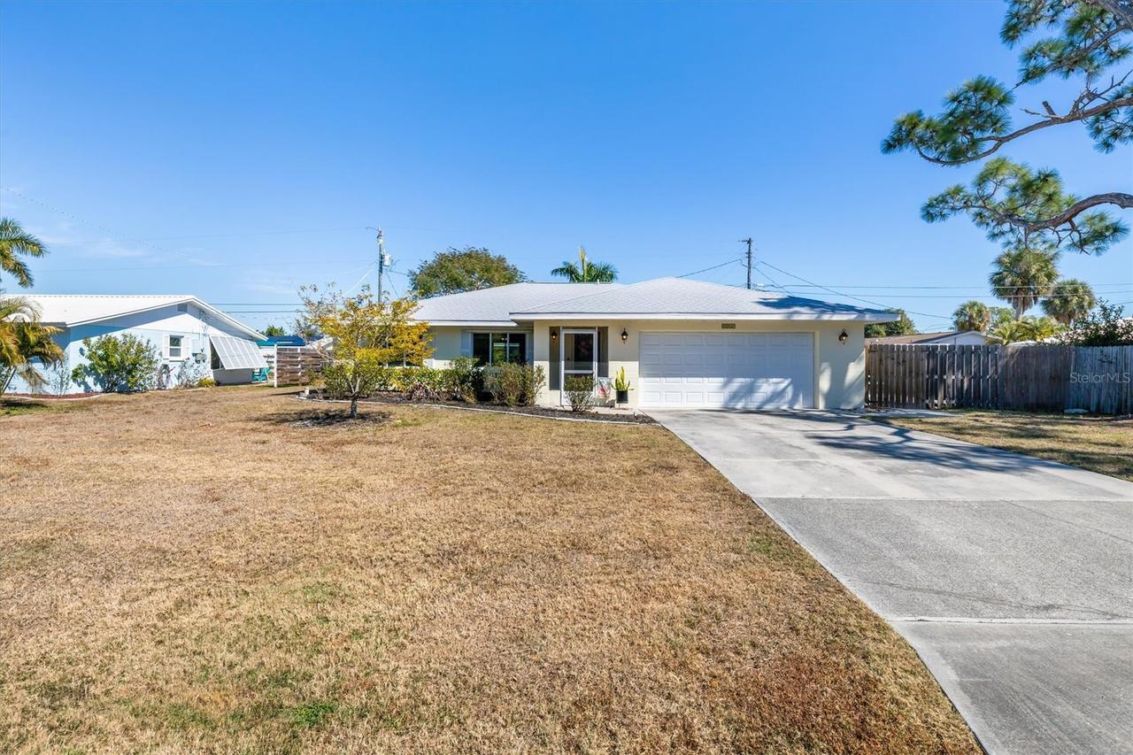 2517 Sandy Ln., Englewood, FL 34224