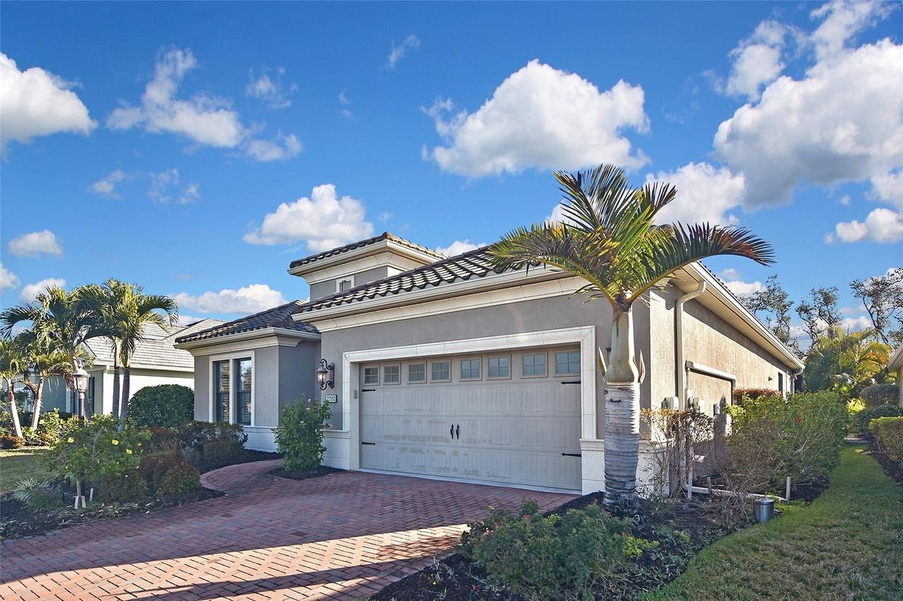 27352 Driver Ln., Englewood, FL 34223