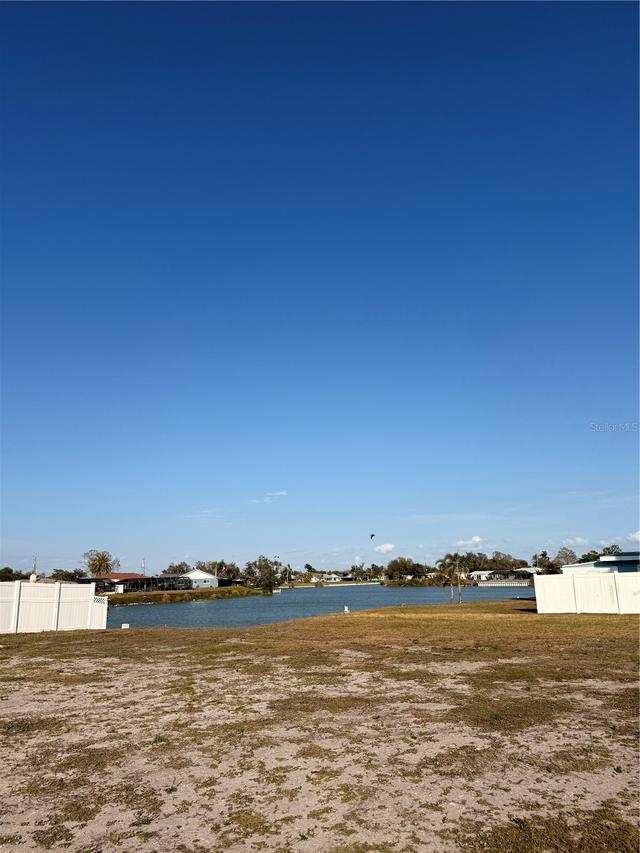 303 Shamrock Blvd., Venice, FL 34293