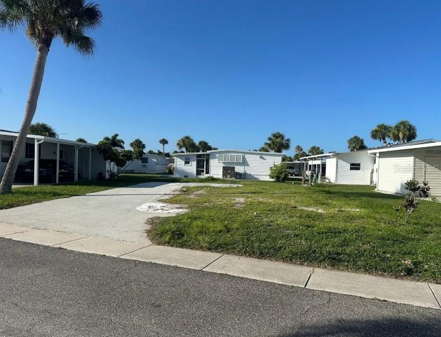 670 Delphinium Dr., Venice, FL 34293