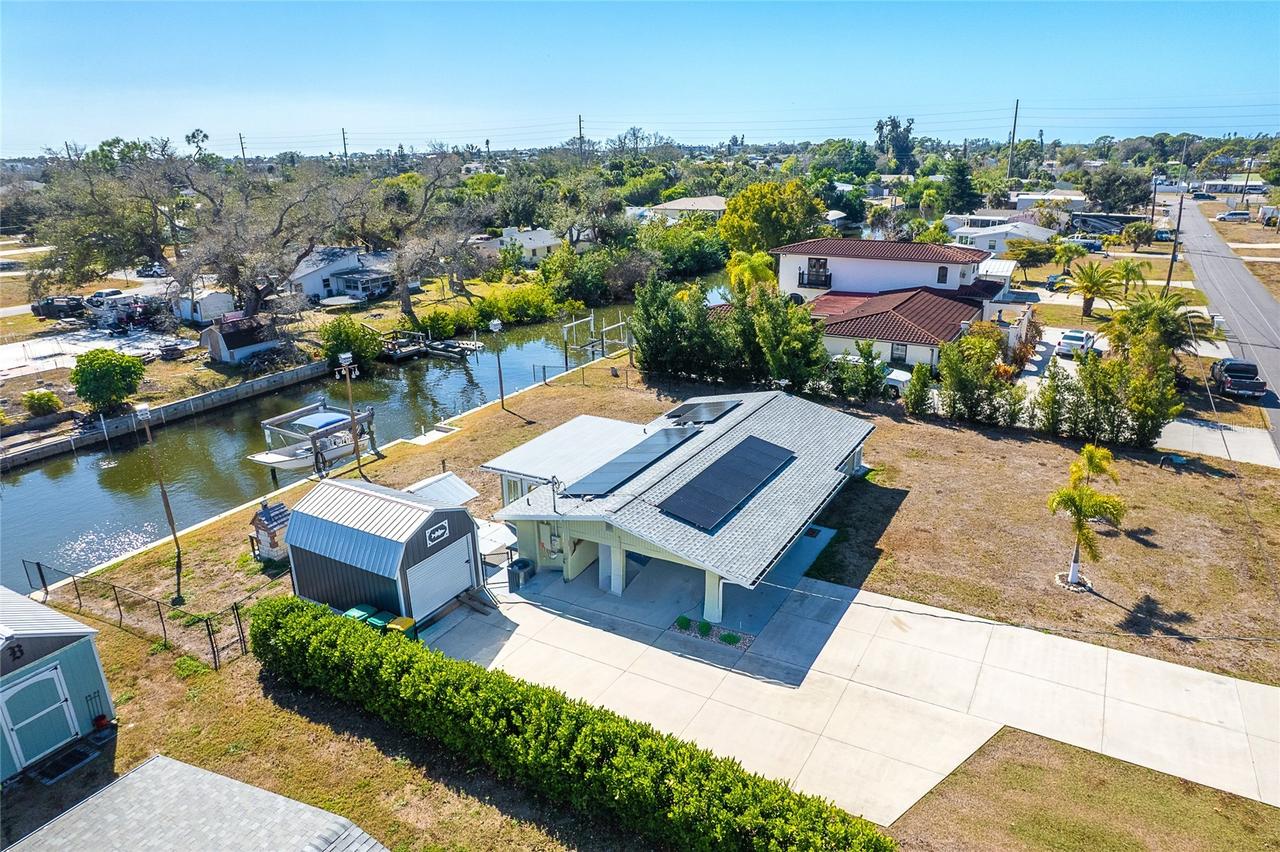 825 E 5th St., Englewood, FL 34223