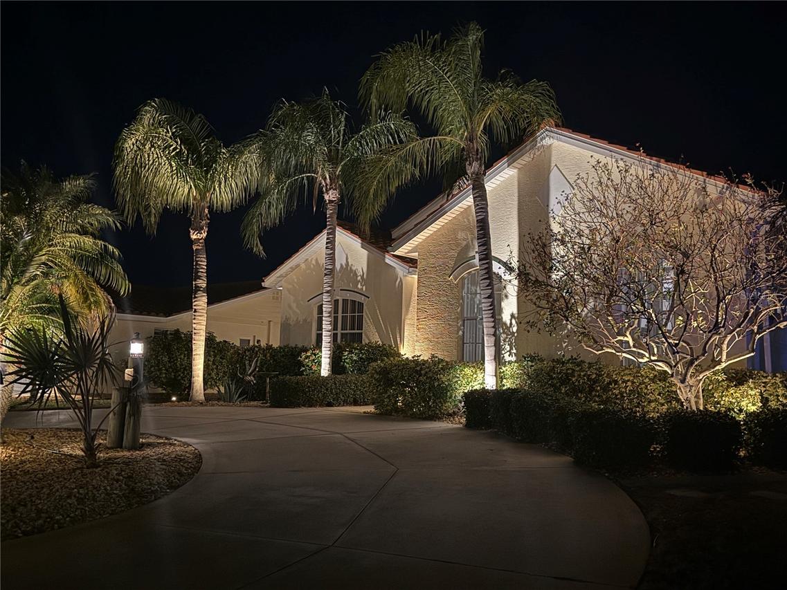 25 Windsor Dr., Englewood, FL 34223