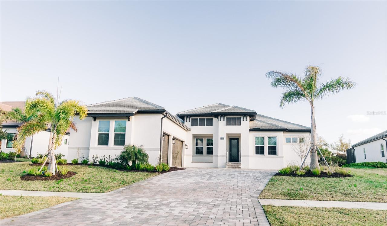 1154 Kings Way Dr., Nokomis, FL 34275