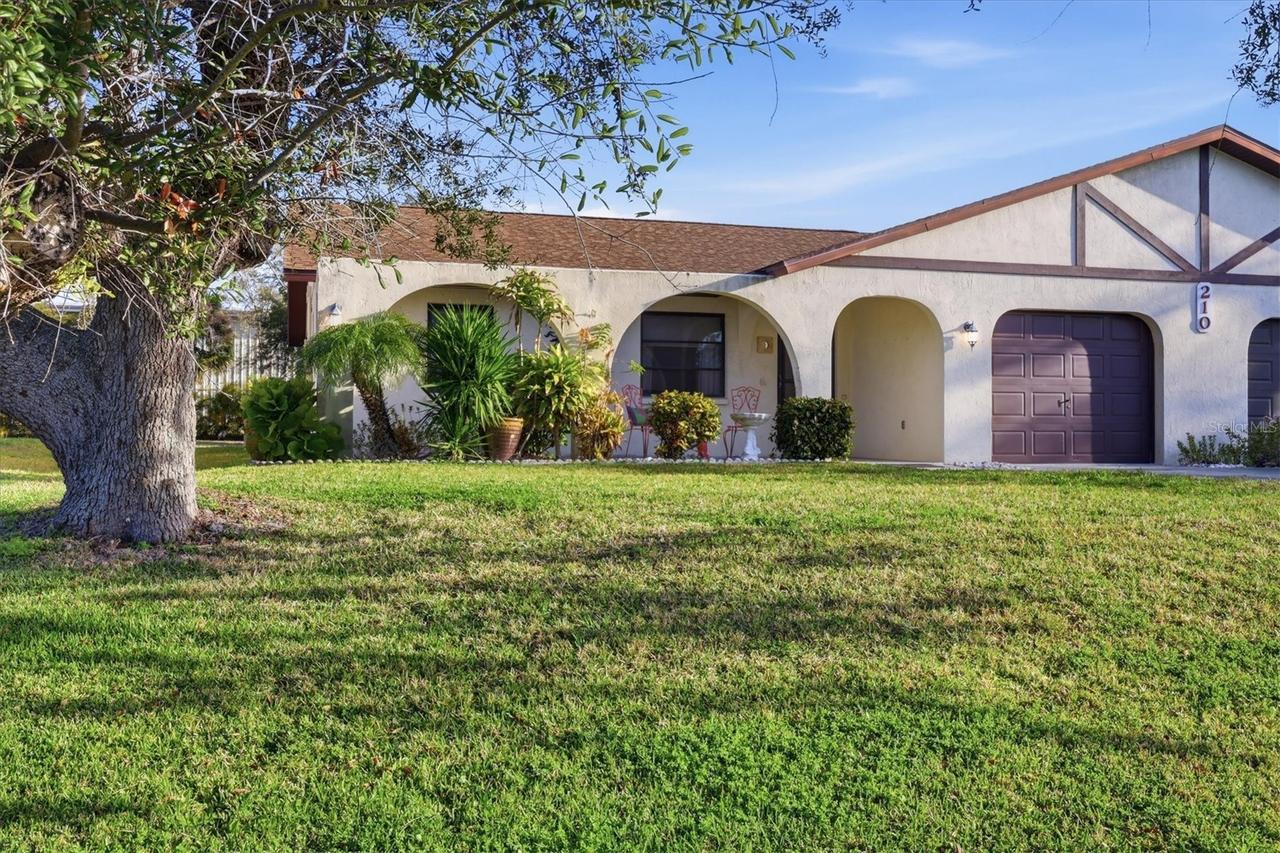 210 High Point Dr. #210A, Englewood, FL 34223