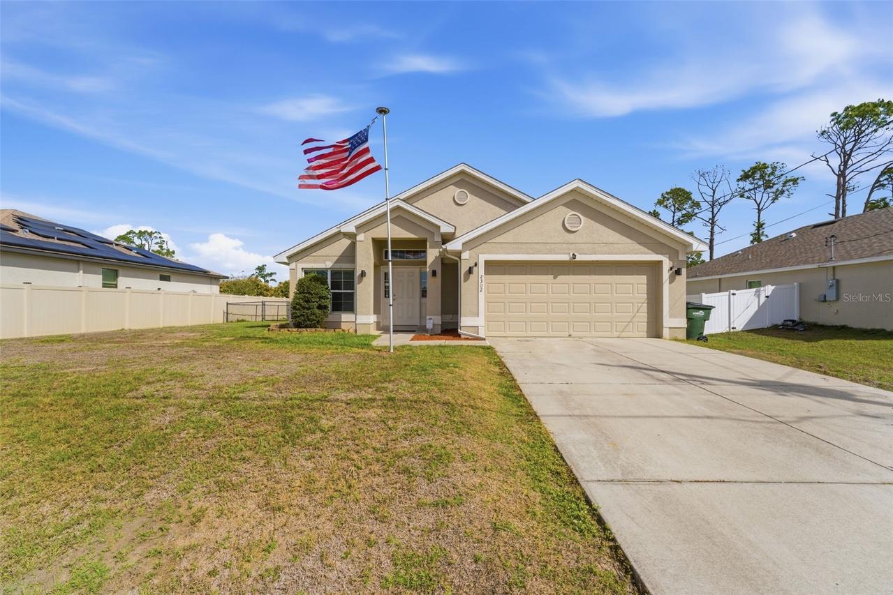 2302 Manheim Ave., North Port, FL 34286