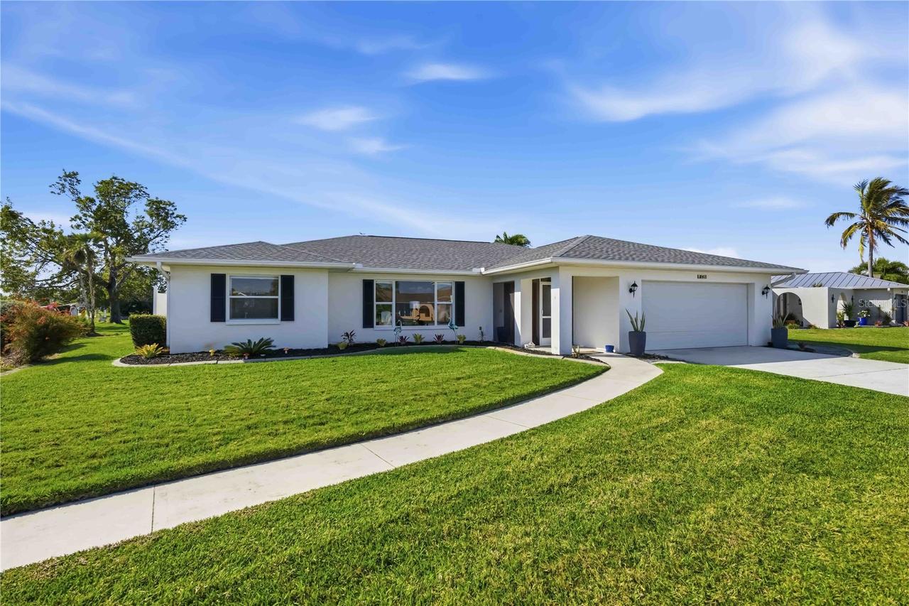 1720 Sklar Ct., Venice, FL 34293