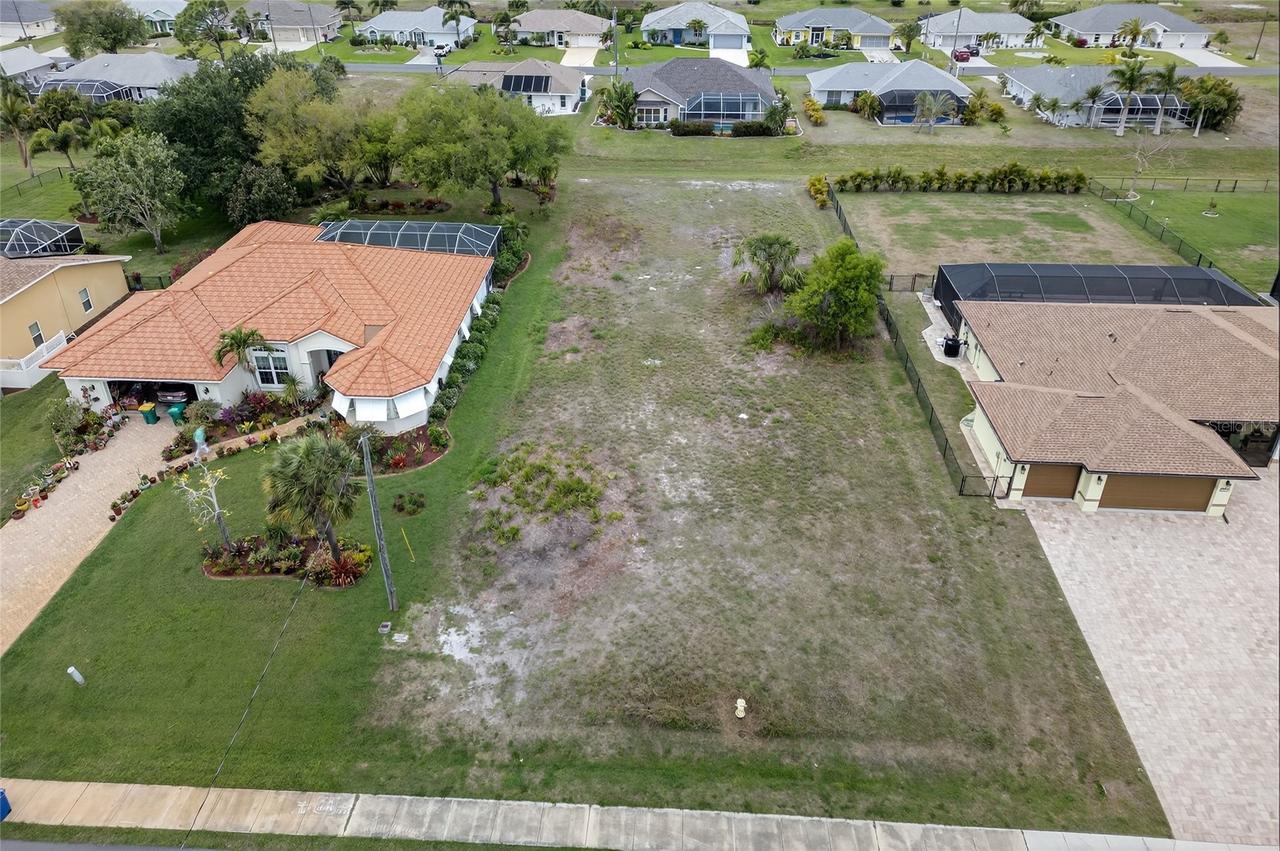 211 Rotonda Blvd., Rotonda West, FL 33947