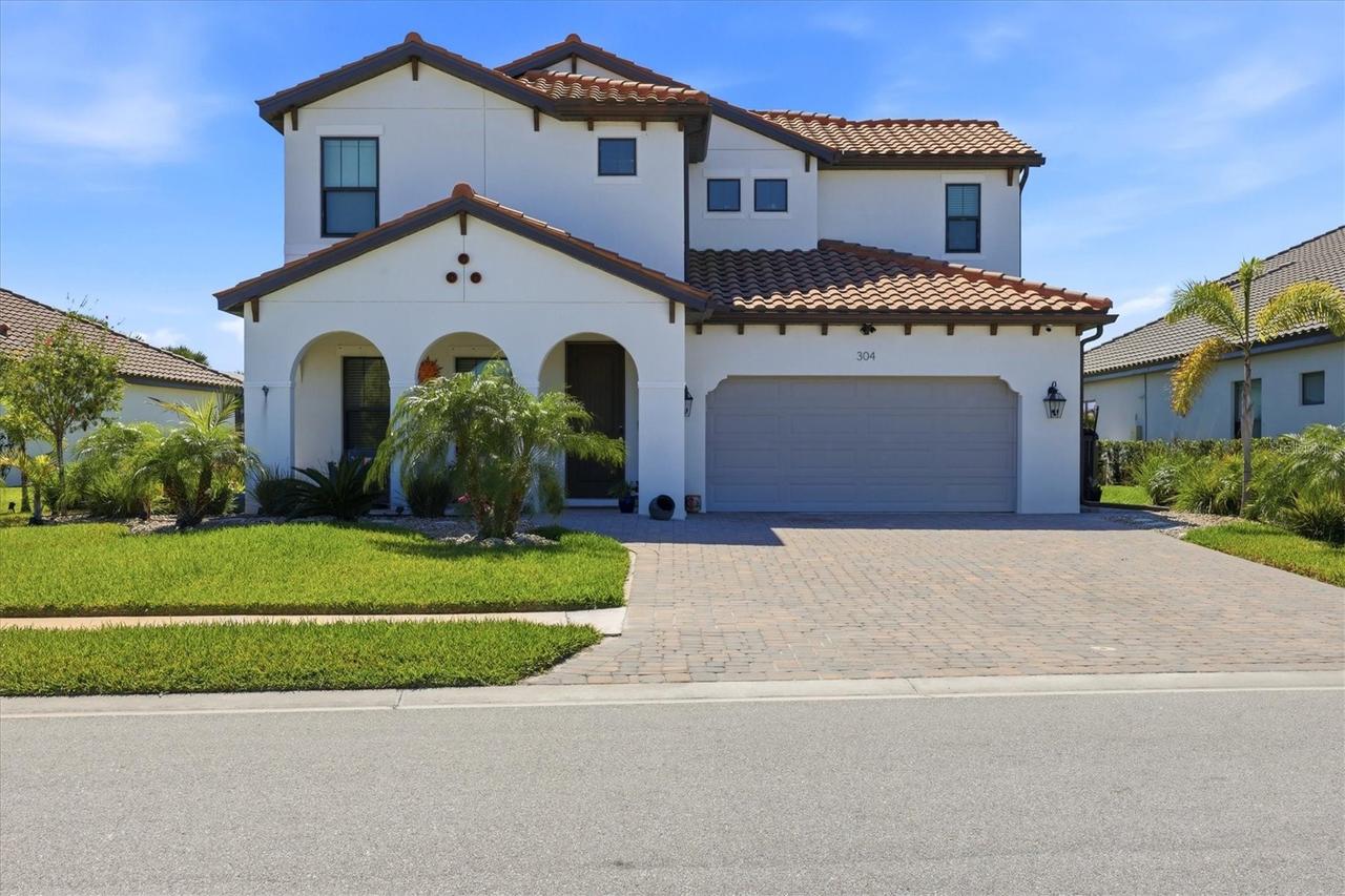 304 Caserta Ct., Nokomis, FL 34275