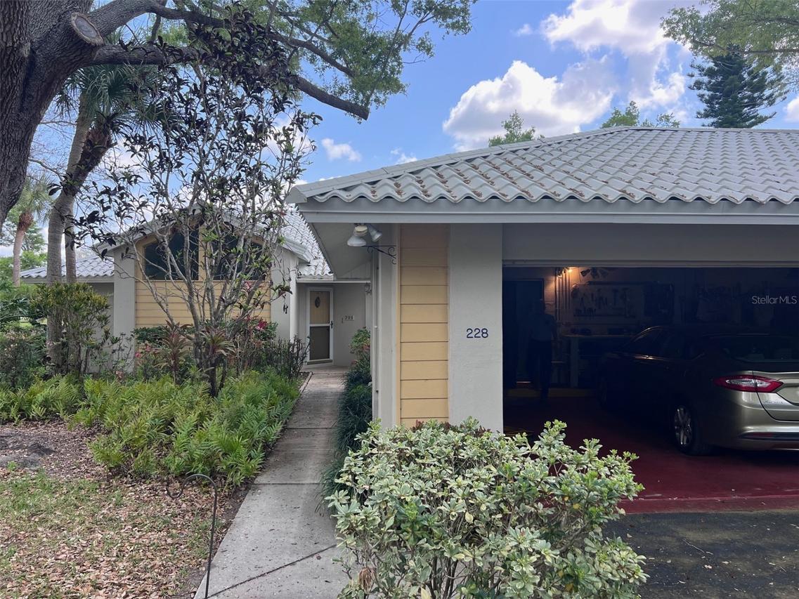 228 Southampton Ln. #258, Venice, FL 34293