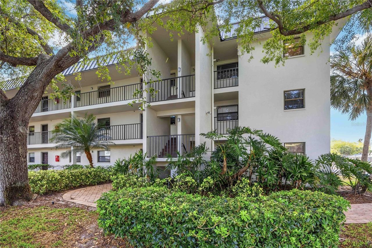 104 Capri Isles Blvd. #301, Venice, FL 34292