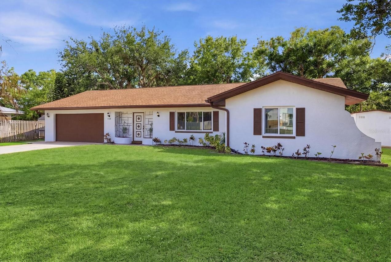 5361 San Juan Dr., Sarasota, FL 34235