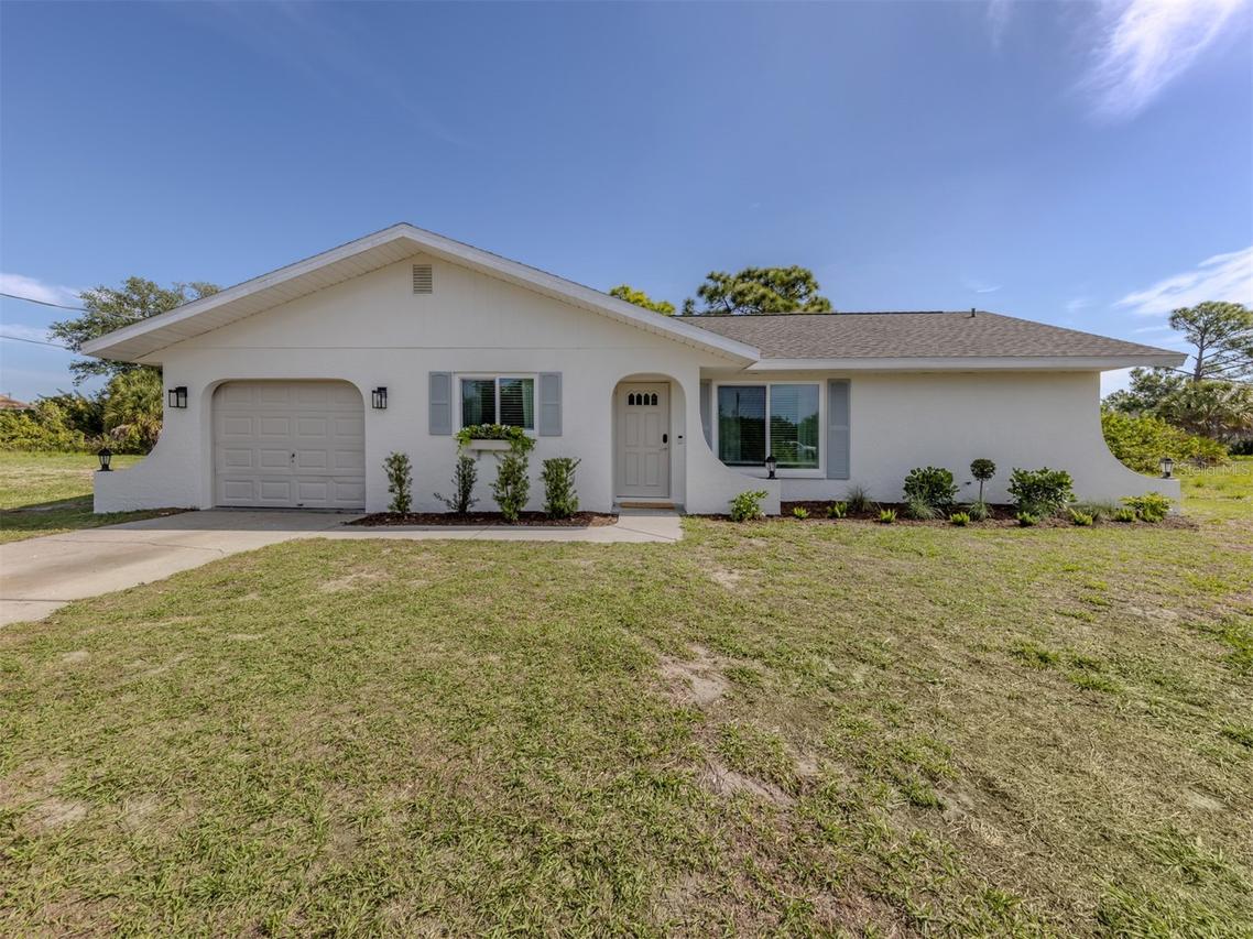 12092 Ronda Ln., North Port, FL 34287