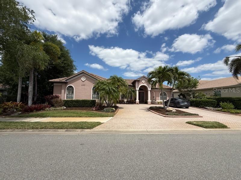 4360 Via Del Santi Dr., Venice, FL 34293