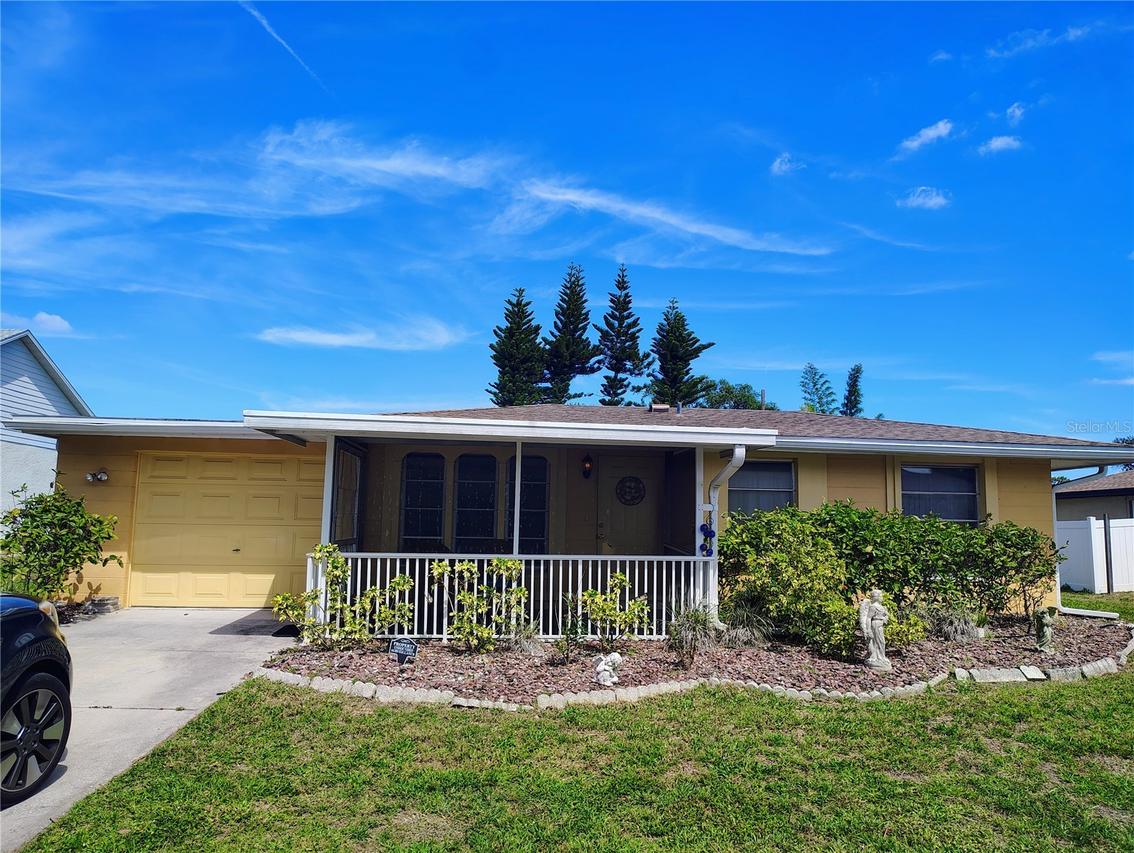 2094 Backton St., Port Charlotte, FL 33948
