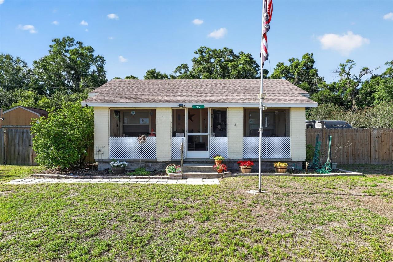 702 NW 3rd St., Mulberry, FL 33860