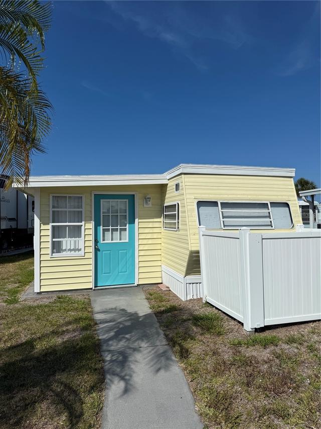 1475 Flamingo Dr. #117, Englewood, FL 34224