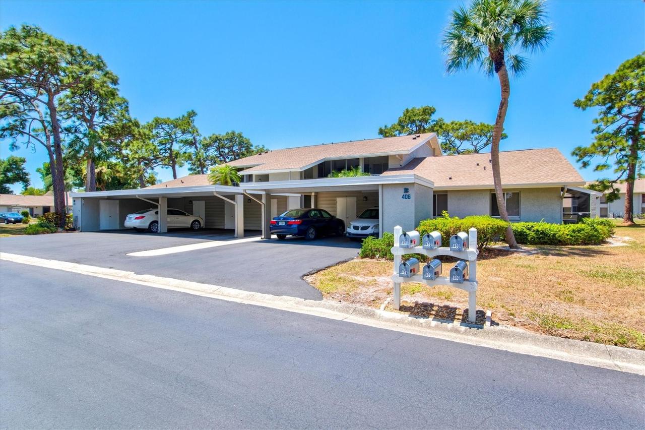 404 Pinebrook Crescent #4, Venice, FL 34285