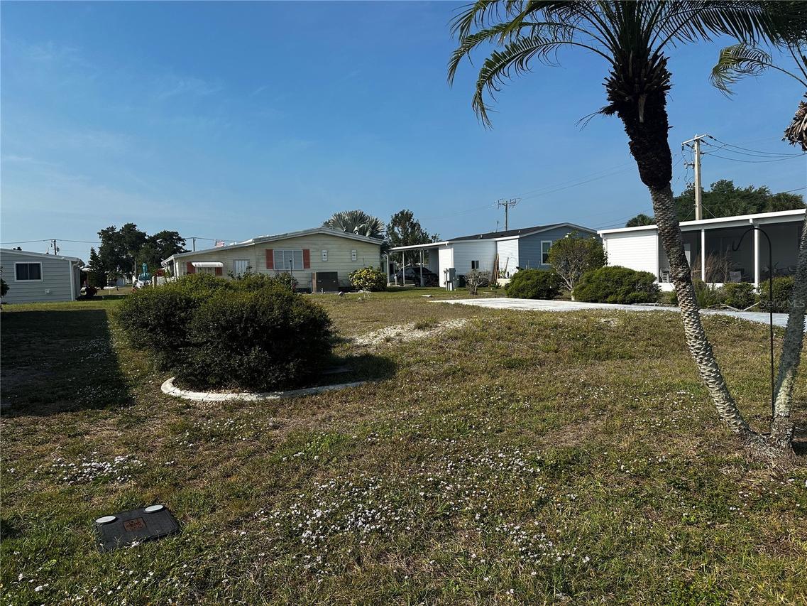 206 Schooner St., North Port, FL 34287