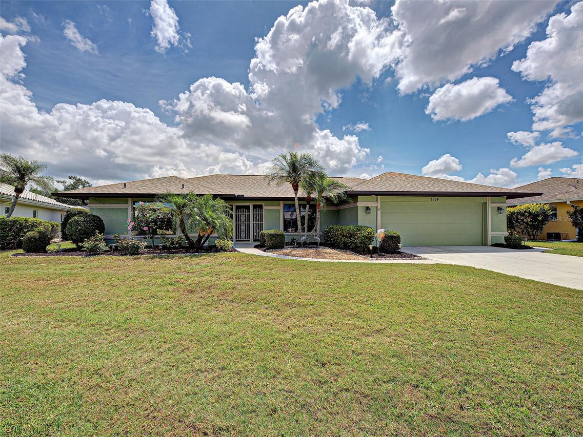 1934 Pebble Beach Ct., Venice, FL 34293