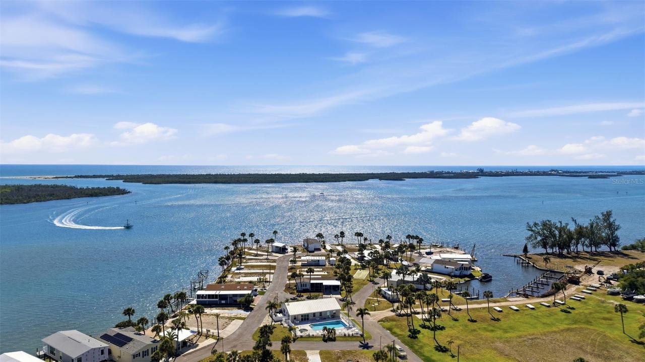 7500 Park Pointe Dr. #49, Englewood, FL 34224