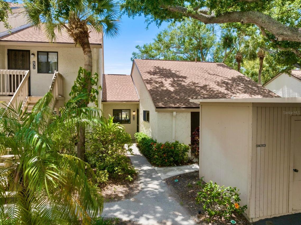 674 Bird Bay Cir. #20, Venice, FL 34285