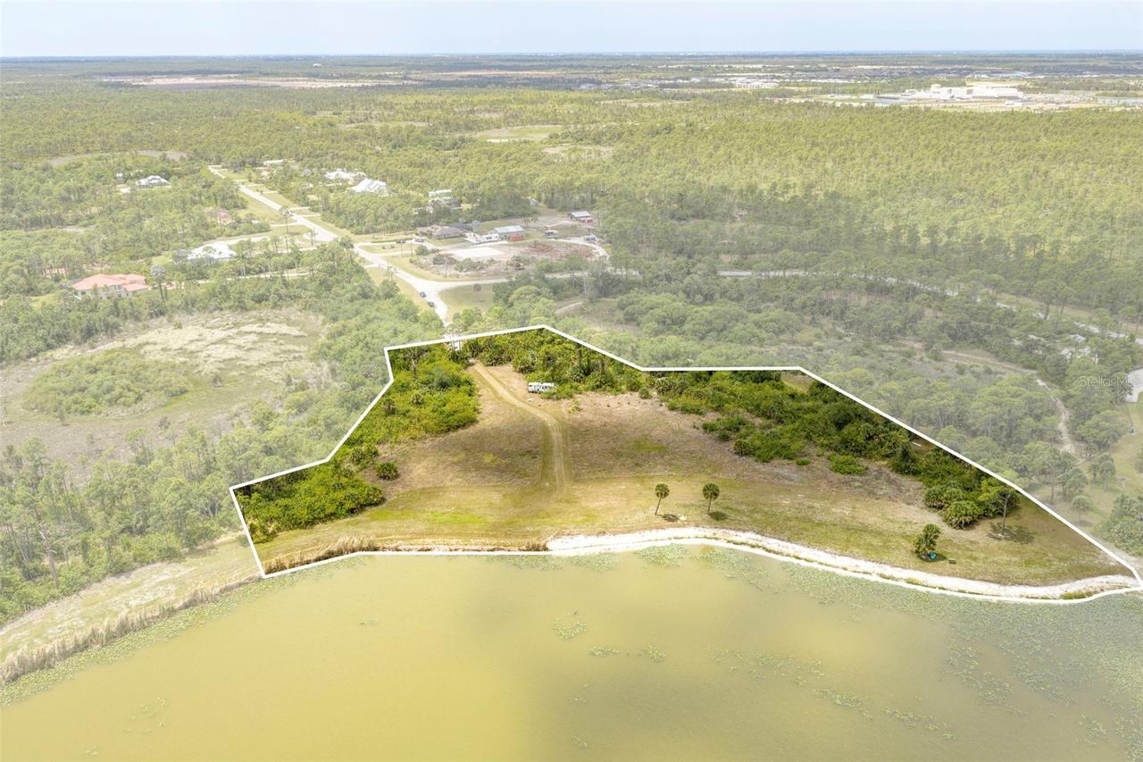 Falcon Ct., Venice, FL 34293