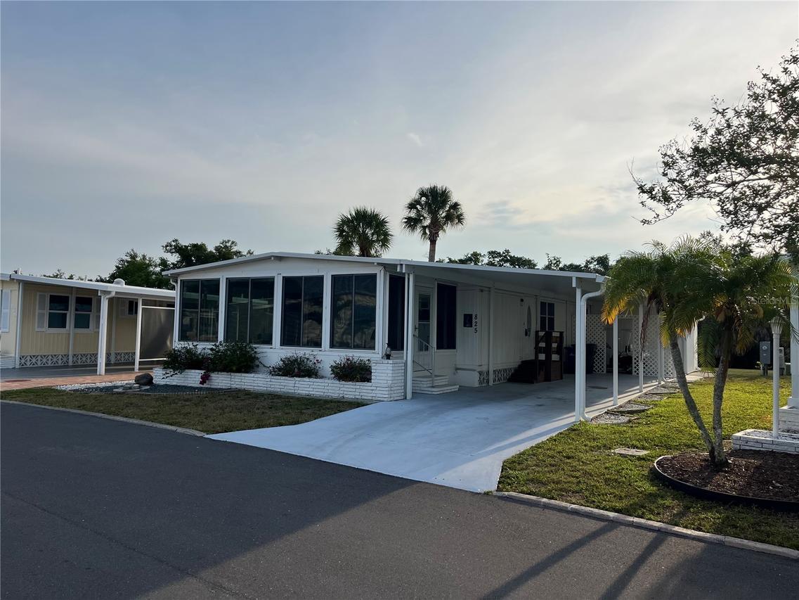825 Jolanda Cir., Venice, FL 34285