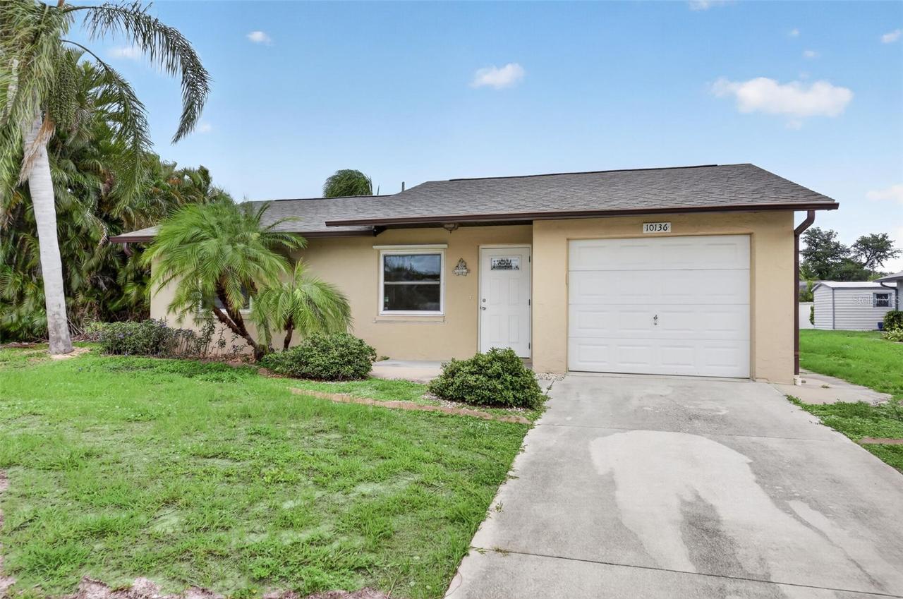 10136 Peach Ave., Englewood, FL 34224
