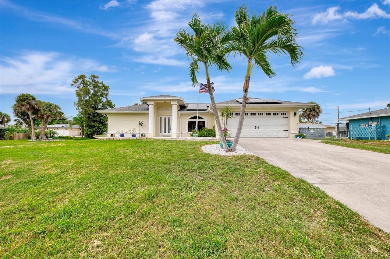 411 Nightingale Rd., Venice, FL 34293