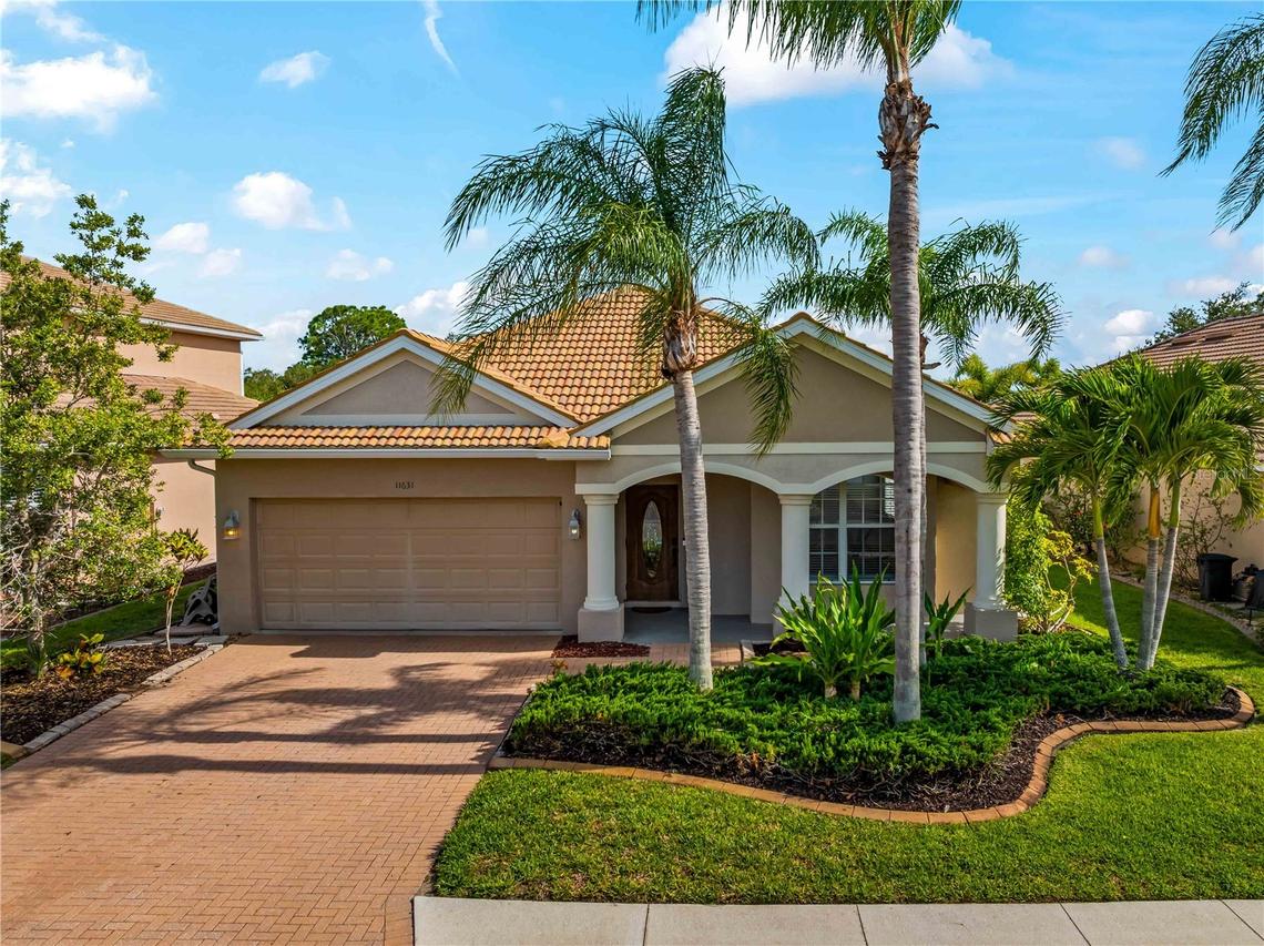 11631 Dancing River Dr, Venice, FL 34292