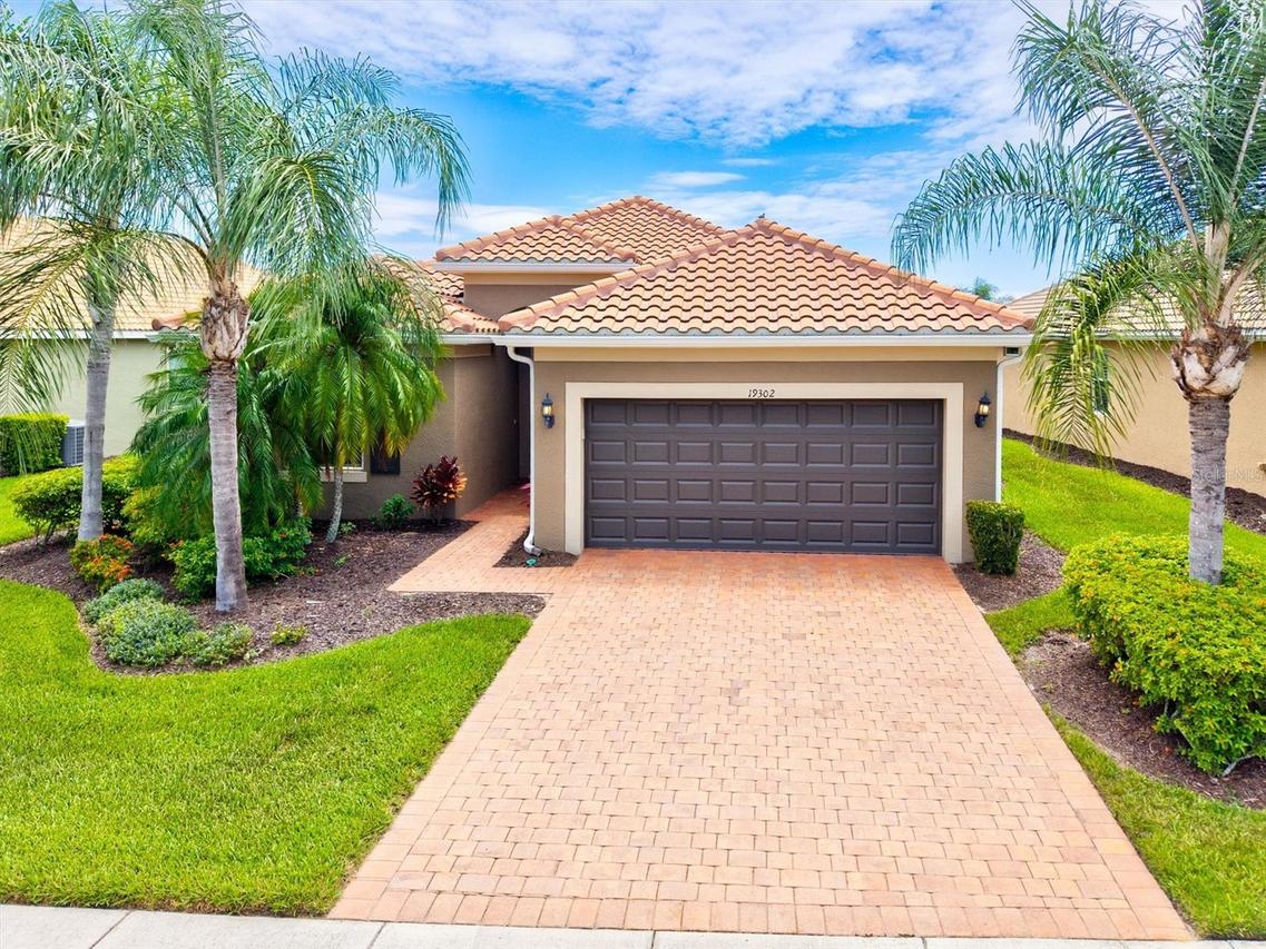 19302 Jacinda St., Venice, FL 34293