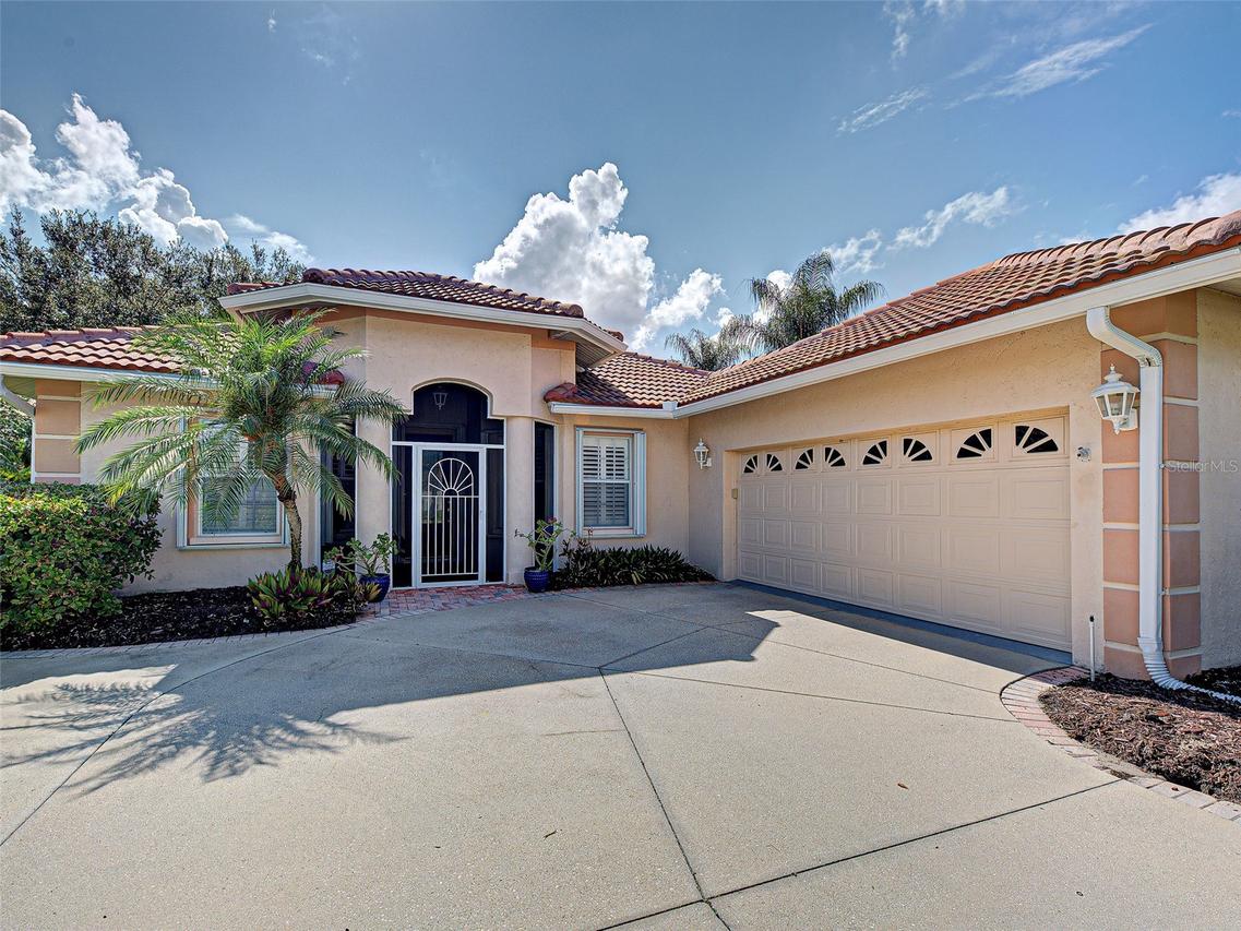 155 Grand Oak Cir., Venice, FL 34292