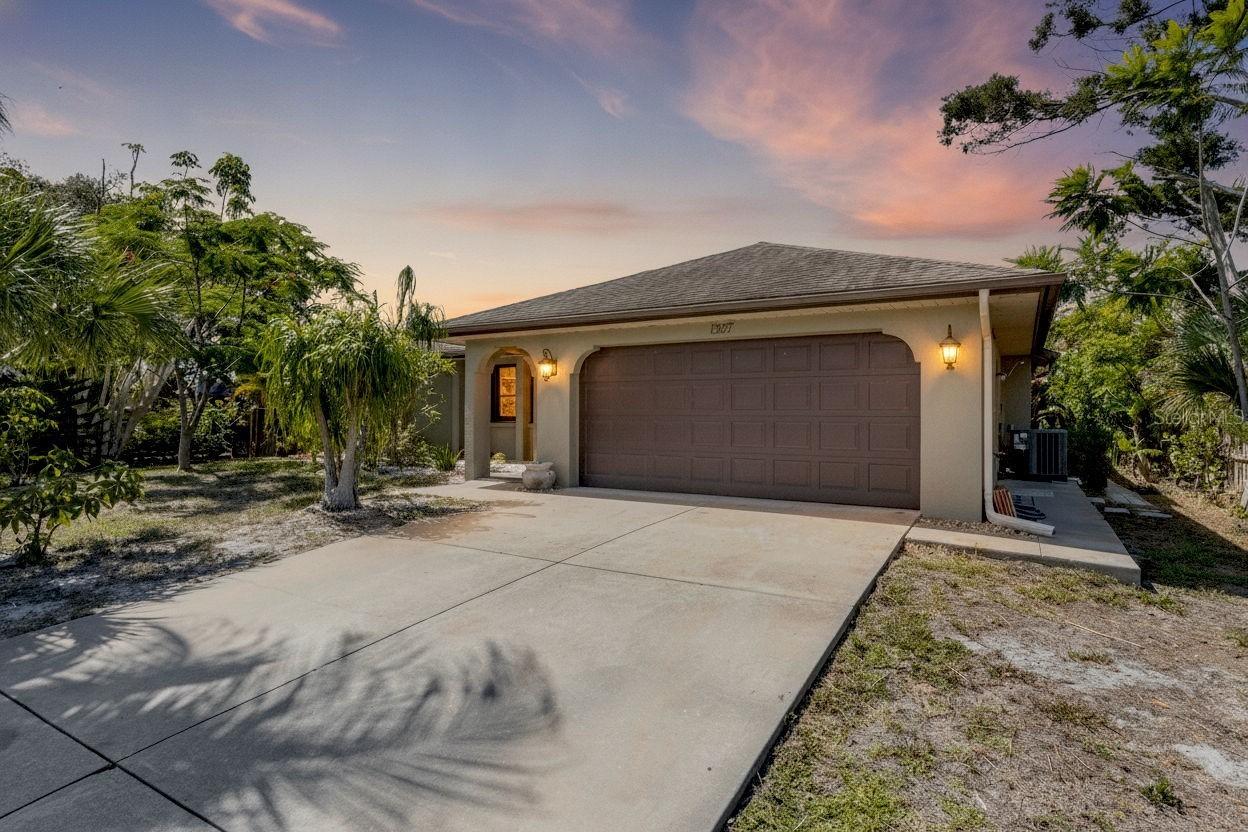 1357 Le Pera Rd., Englewood, FL 34223