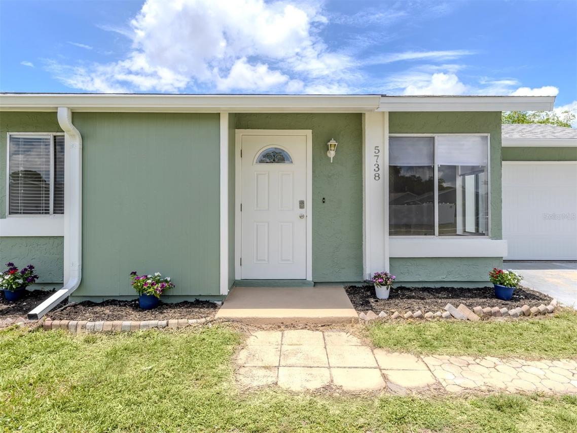 5738 Gabo Rd., North Port, FL 34287