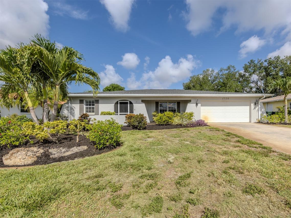 1720 Sandy Ct., Venice, FL 34293