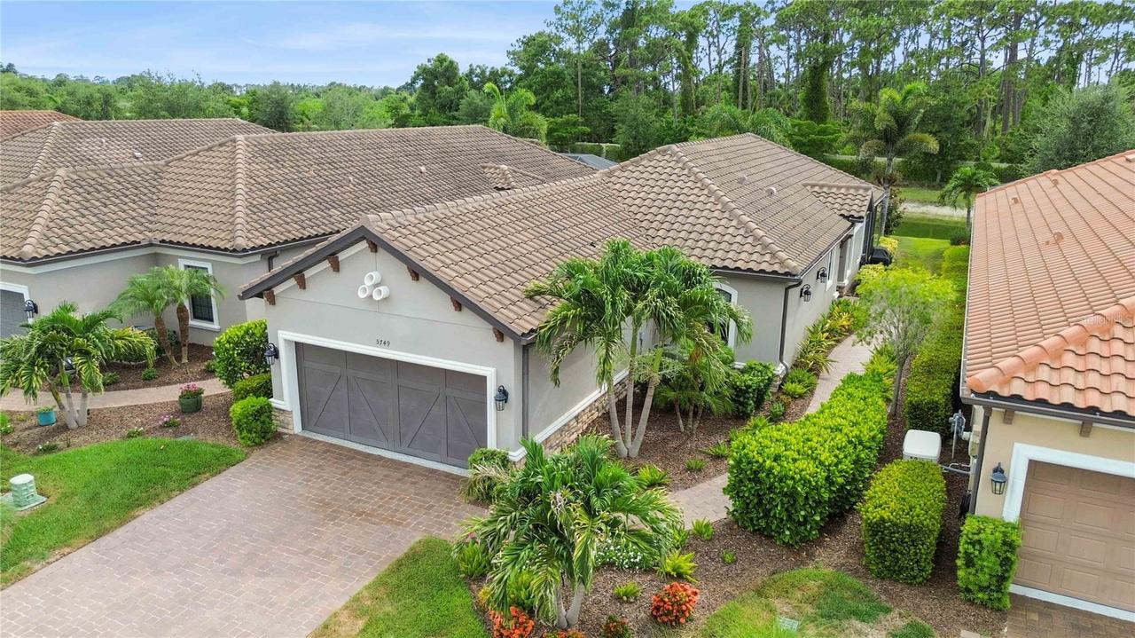 5749 Semolino St., Nokomis, FL 34275