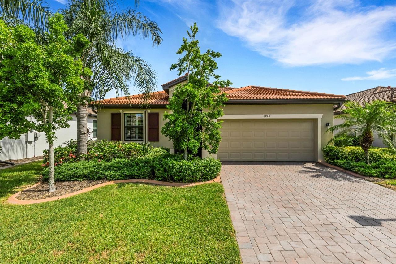 9828 Hilltop Dr., Venice, FL 34292