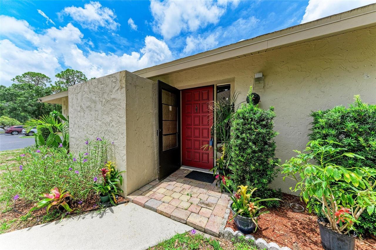764 N Jefferson Ave., Sarasota, FL 34237