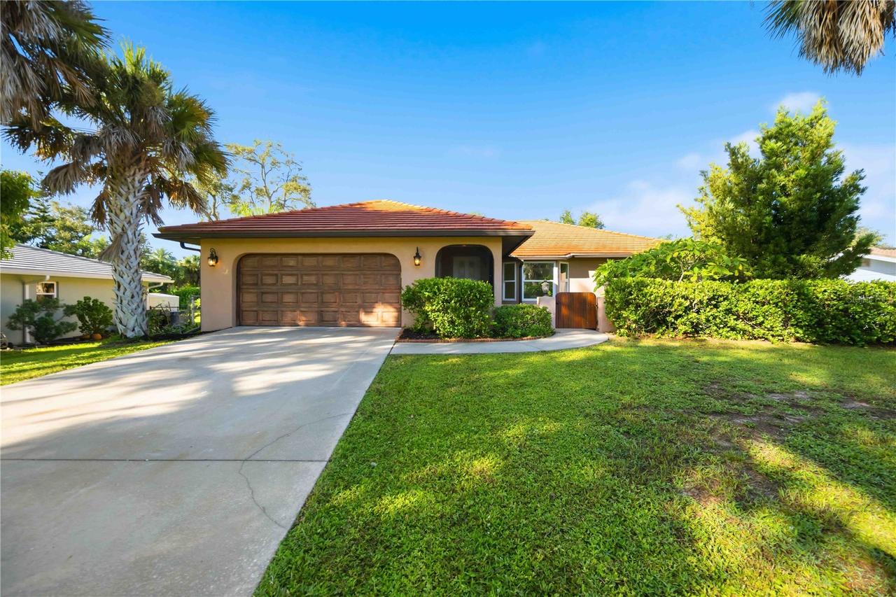 2317 Goya Dr., Nokomis, FL 34275