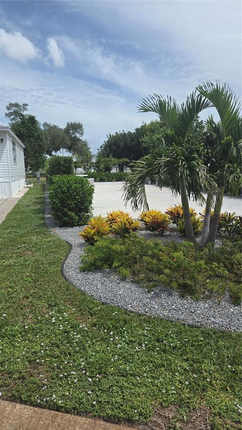 237 Bainbridge Dr., Nokomis, FL 34275