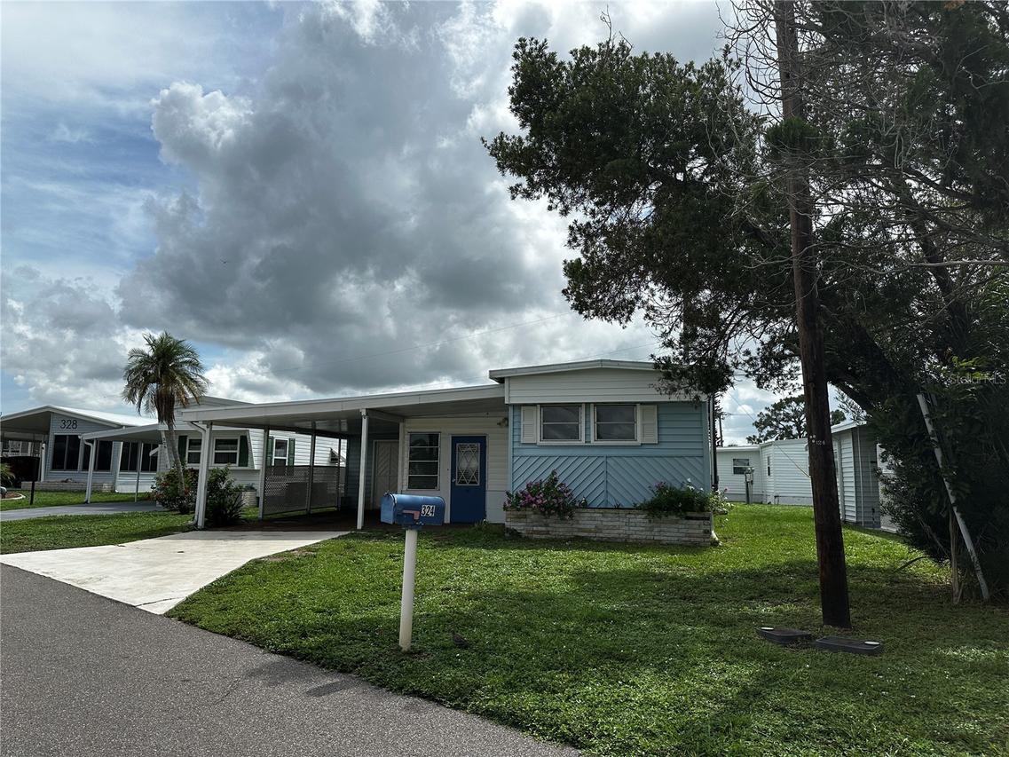 324 Trailorama Dr., North Port, FL 34287